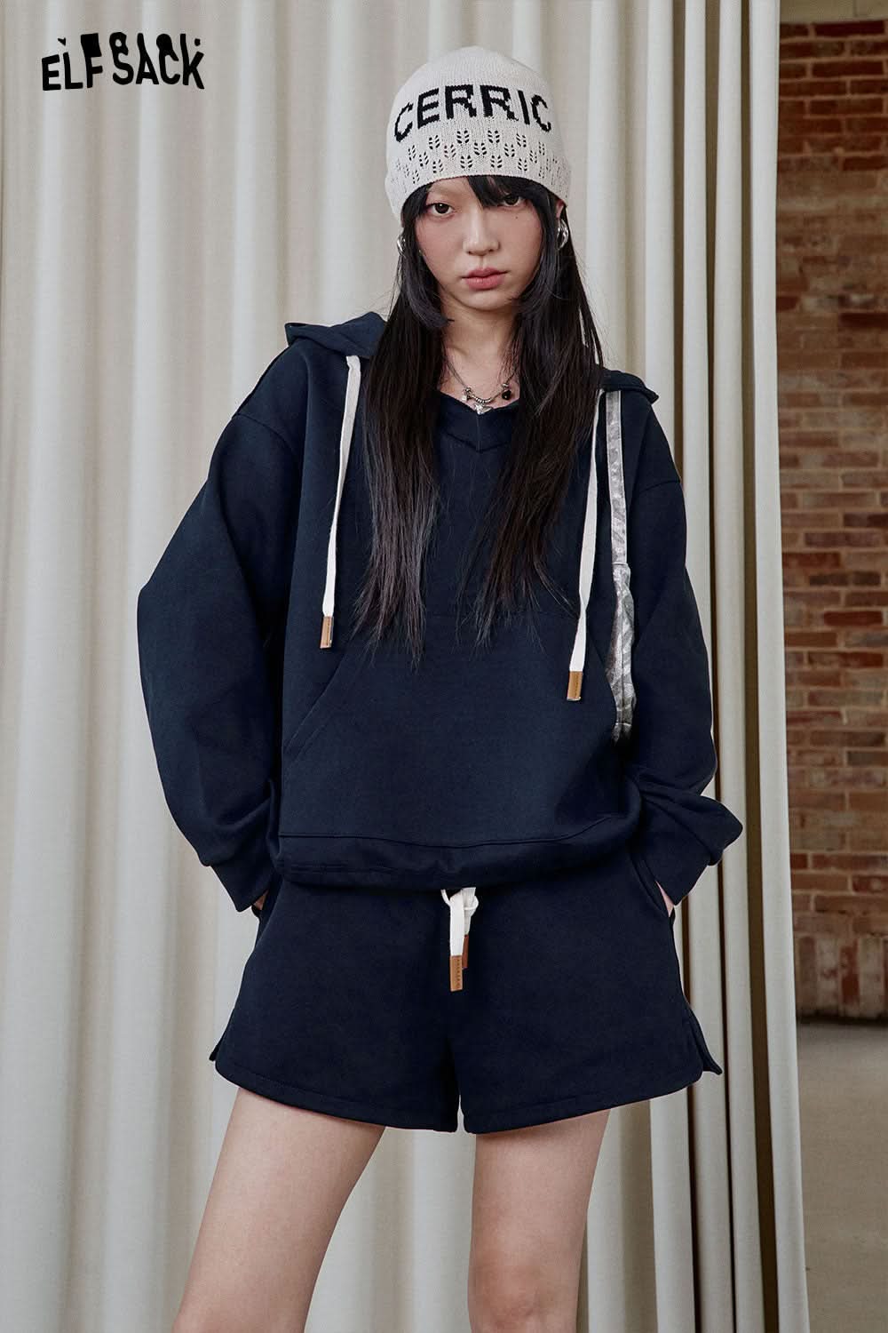 ELFSACK Retro Casual Long Sleeve Hoodies Shorts Two-piece Women's Loose Sports Suit