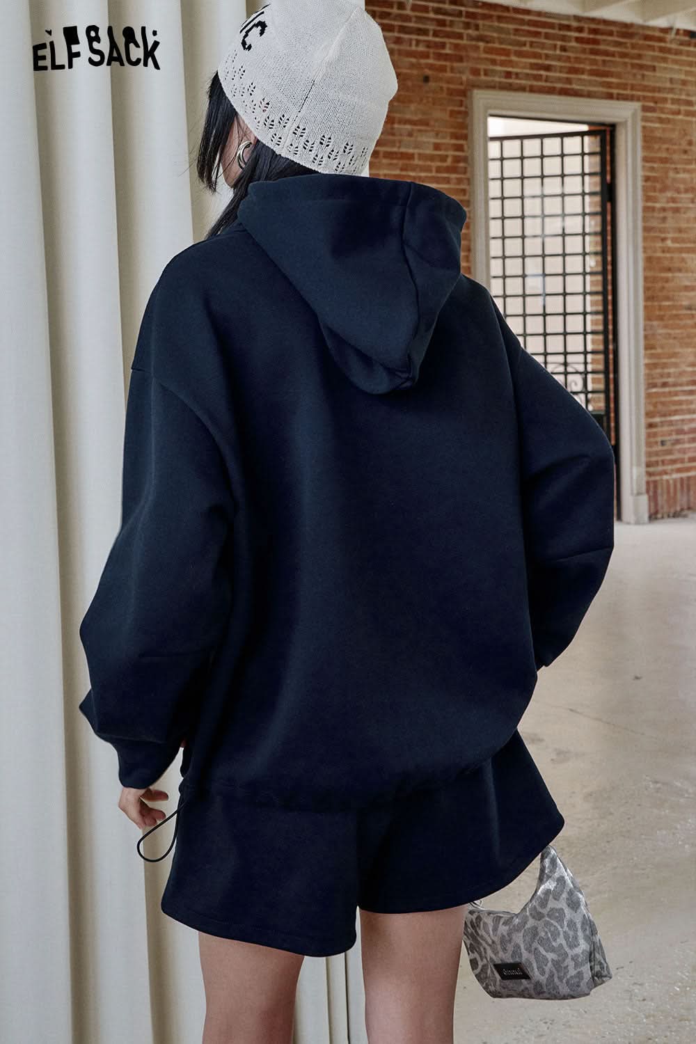 ELFSACK Retro Casual Long Sleeve Hoodies Shorts Two-piece Women's Loose Sports Suit