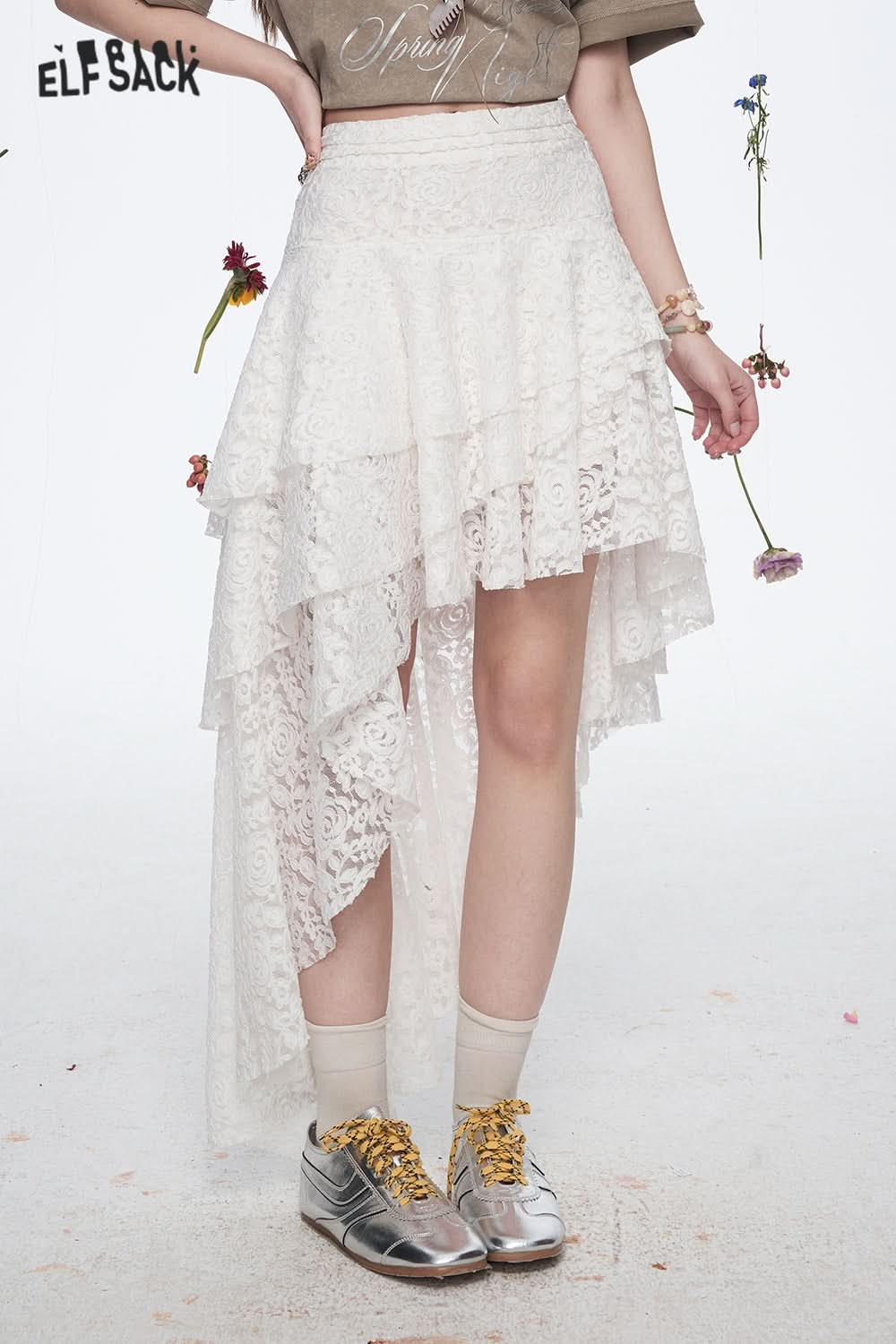 ELFSACK Y2K White Irregular Lace Skirt Women Sweet Asymmetric Ruffles Mini Skirt