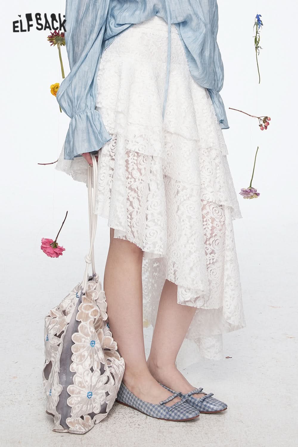 ELFSACK Y2K White Irregular Lace Skirt Women Sweet Asymmetric Ruffles Mini Skirt