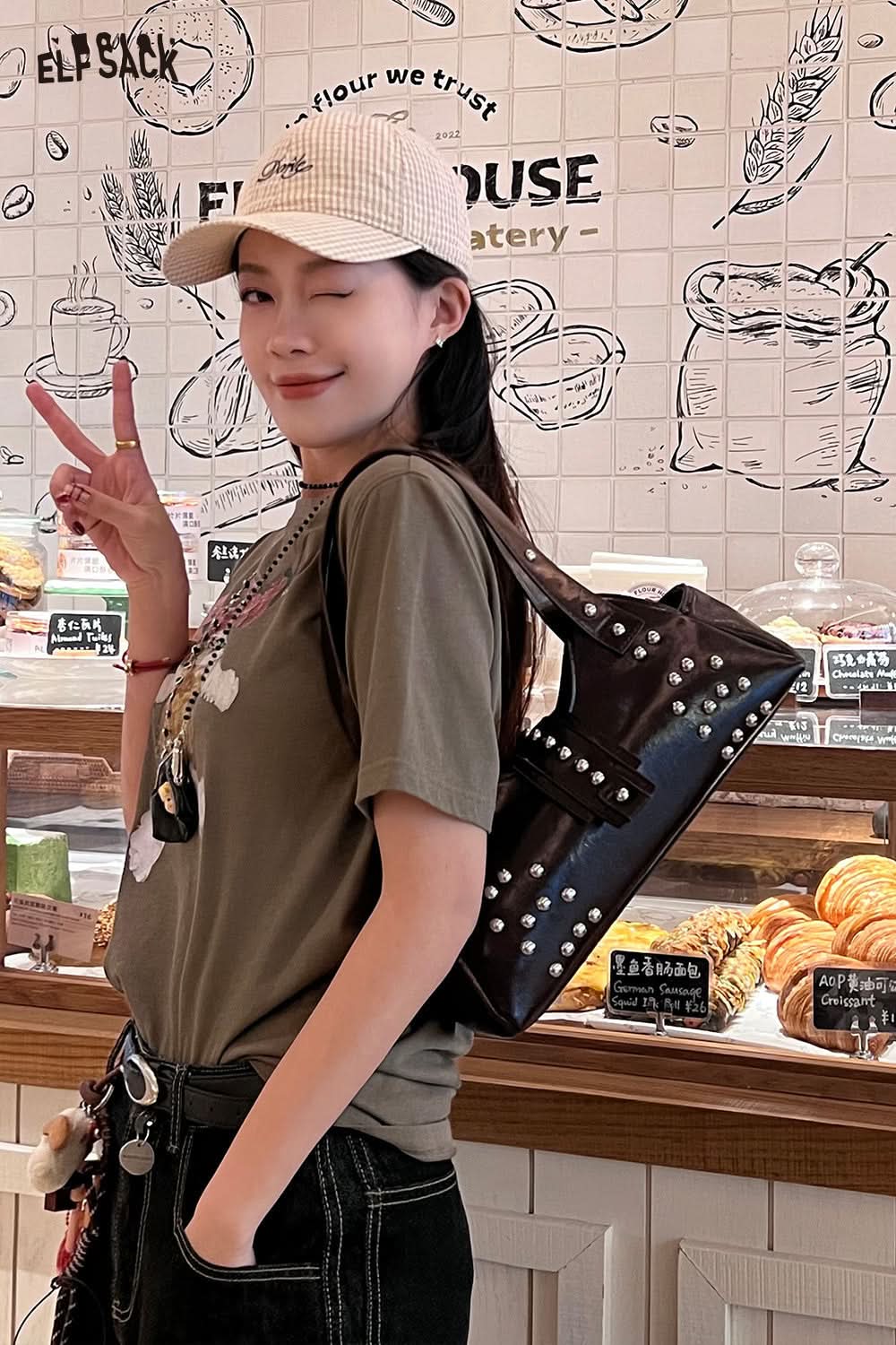 ELFSACK Trendy Beaded Retro Large Capacity Hand Bag Rivet Motorcycle Bag