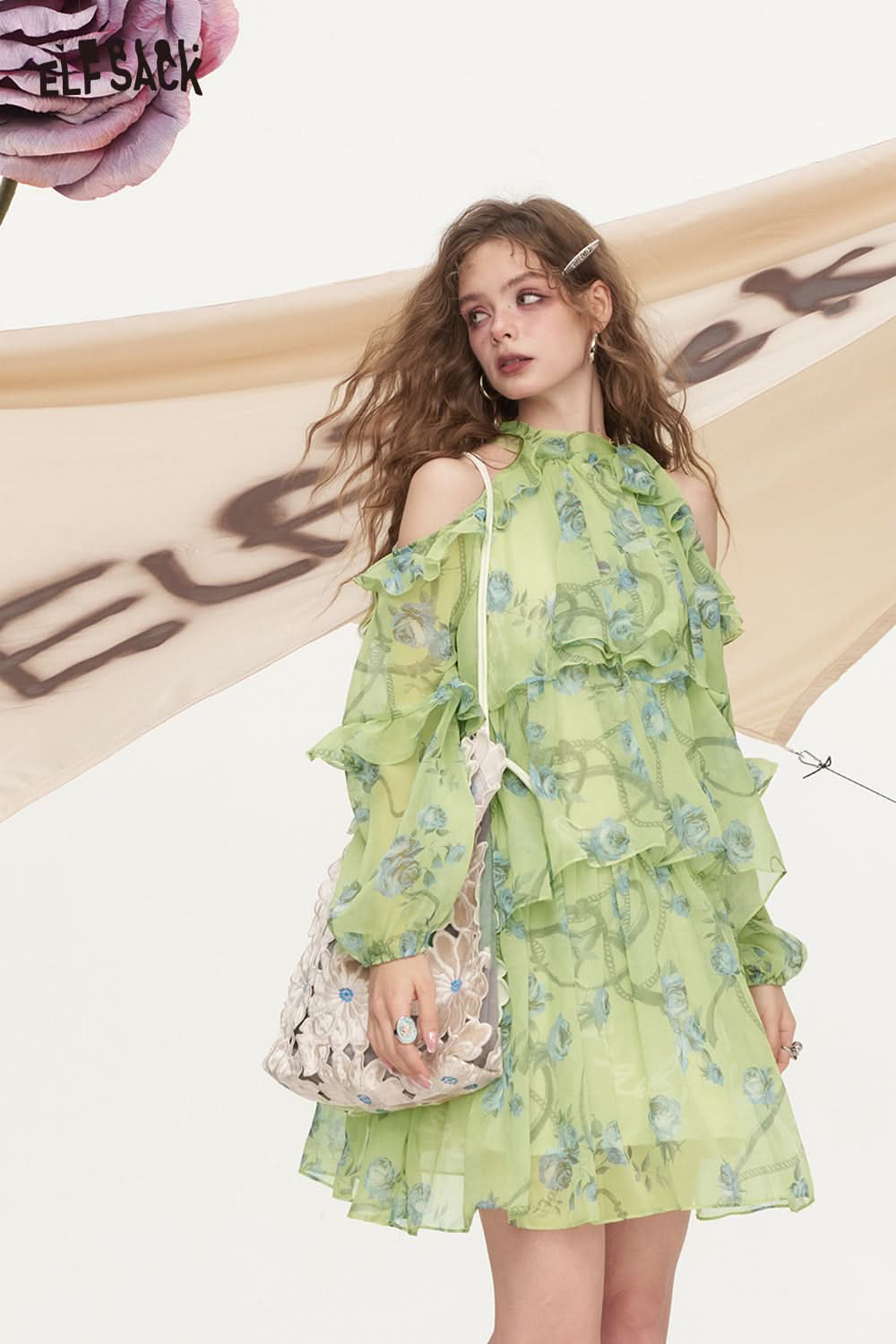 ELFSACK Hanging Neck And Exposed Shoulder Floral Chiffon Chic Cake Dress