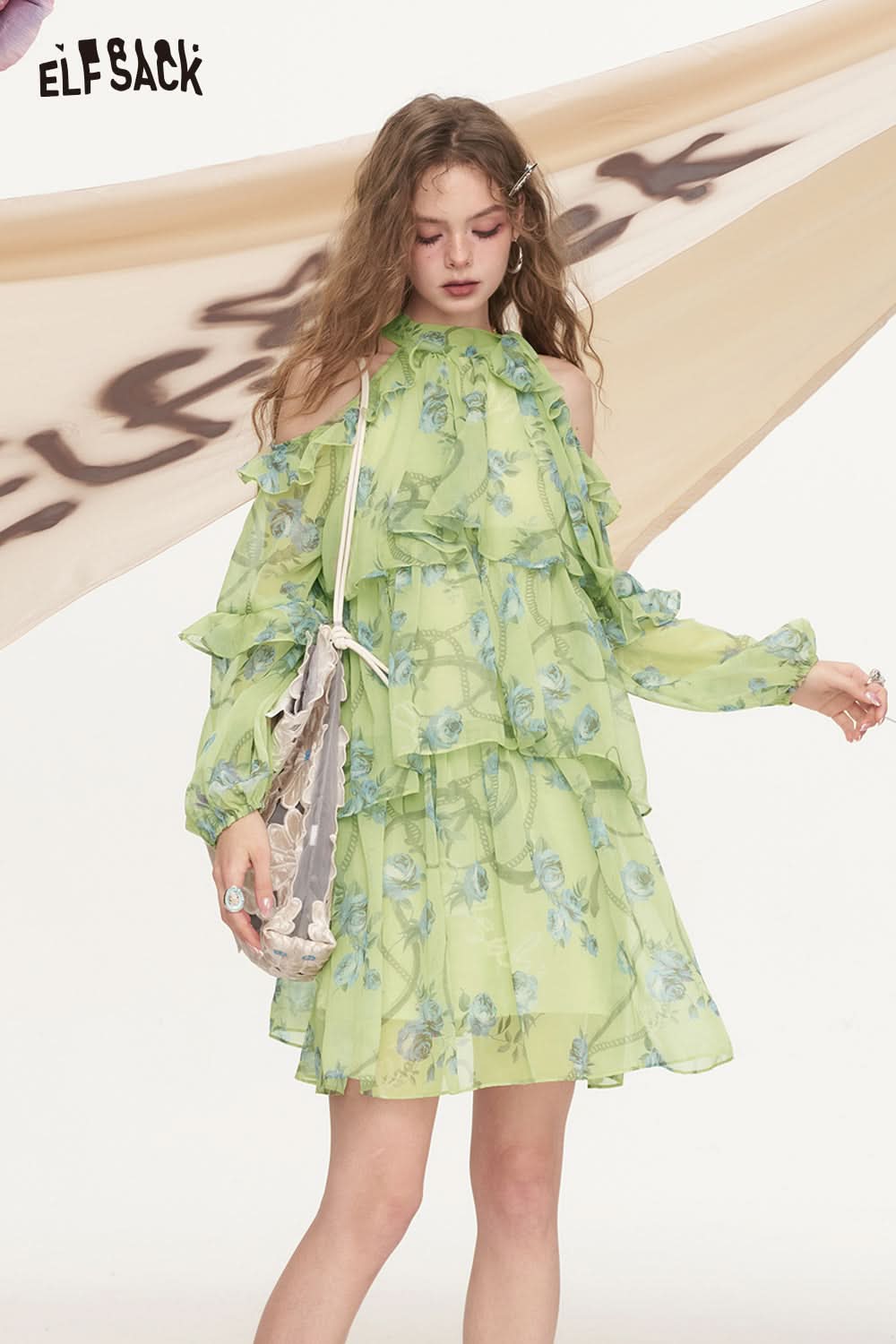 ELFSACK Hanging Neck And Exposed Shoulder Floral Chiffon Chic Cake Dress