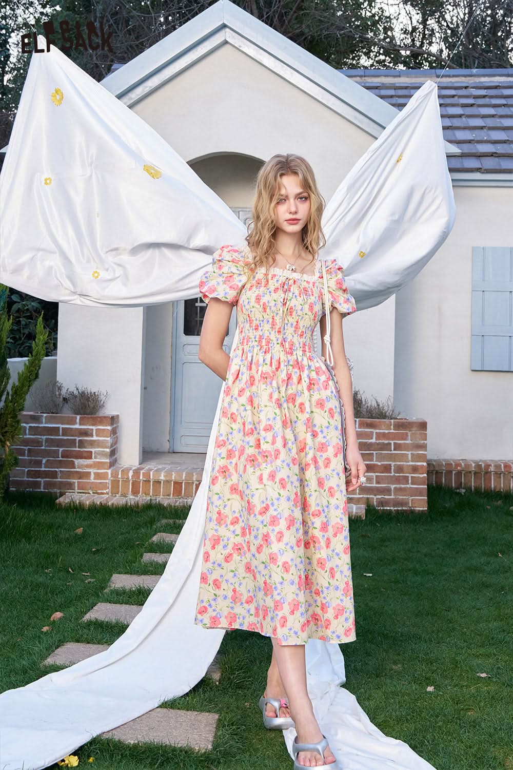ELFSACK French Floral Waist Cinching Chic Dress
