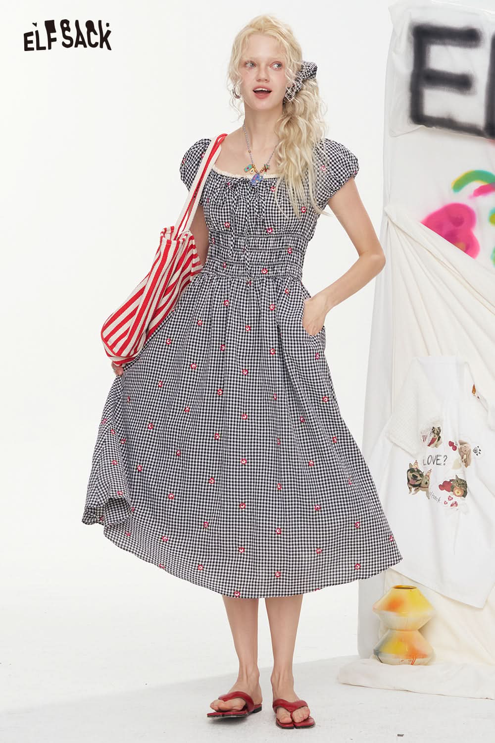 ELFSACK Square Collar Embroidered Short Sleeved Chic Dress