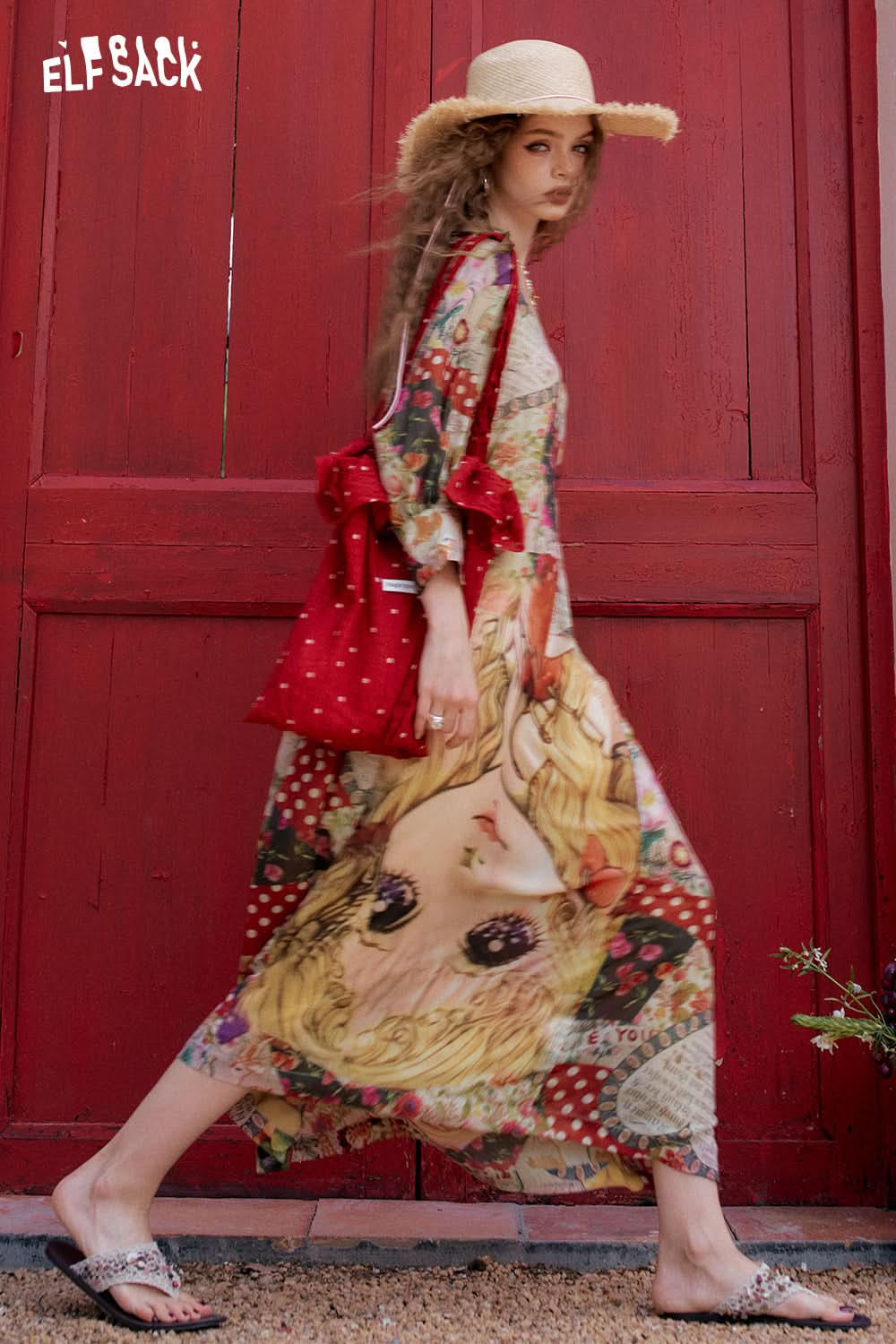 ELFSACK Full Print V-Neck Dress With A Five Quarter Sleeve Design