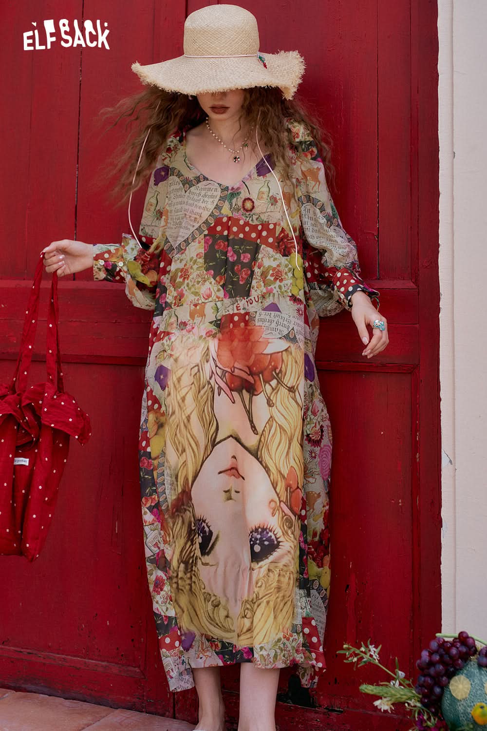 ELFSACK Full Print V-Neck Dress With A Five Quarter Sleeve Design