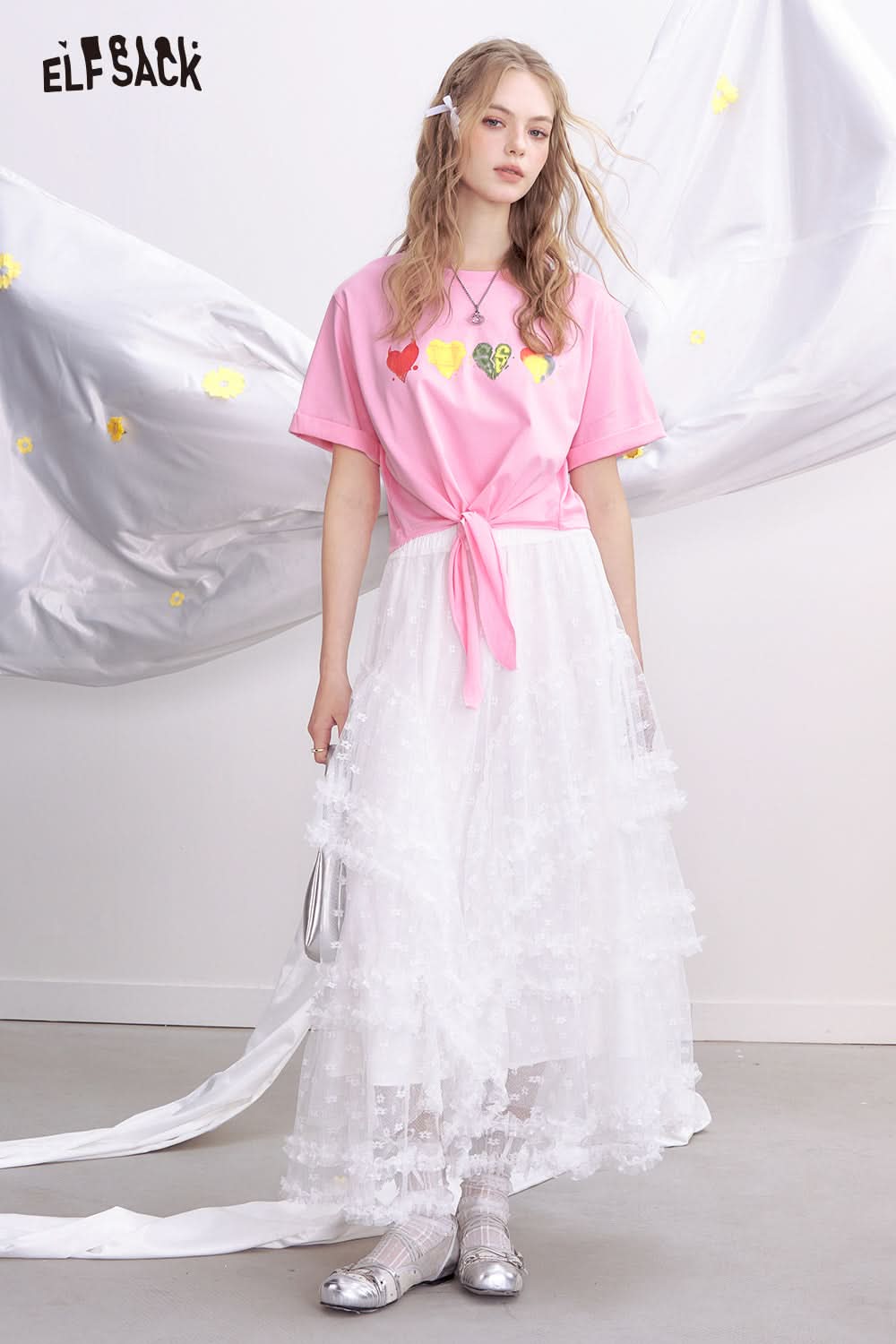 ELFSACK White Heart-Shaped Printed Lace Up Loose Short Sleeved Casual T-Shirt