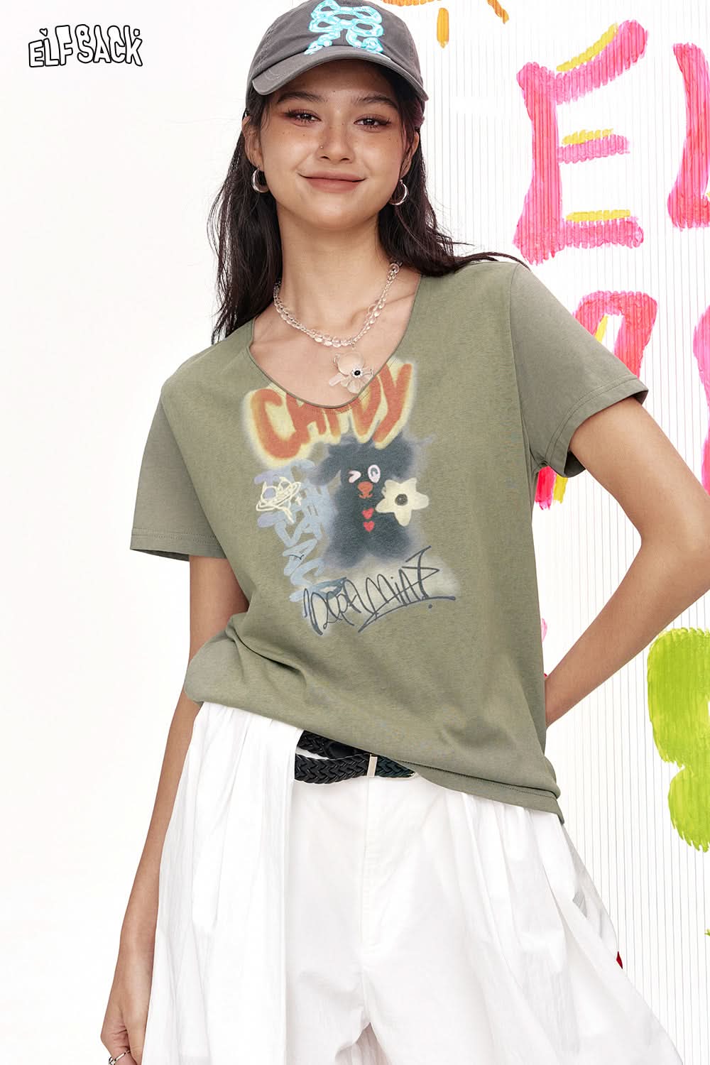 ELFSACK V-Neck Printed Casual Short Sleeved T-Shirt