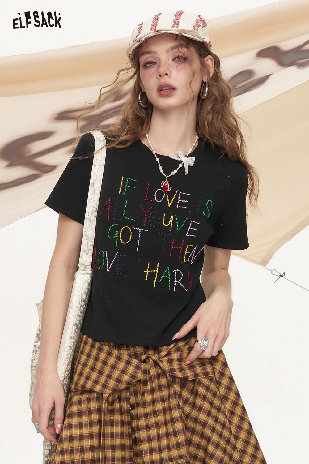 ELFSACK Black Dopamine Letter Casual Short Sleeved T-Shirt