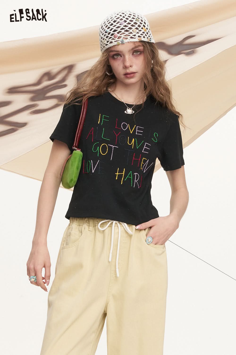 ELFSACK Black Dopamine Letter Casual Short Sleeved T-Shirt