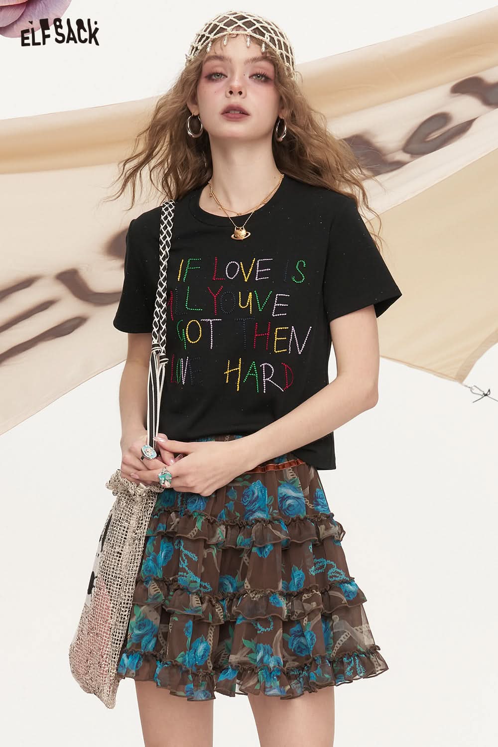 ELFSACK Black Dopamine Letter Casual Short Sleeved T-Shirt