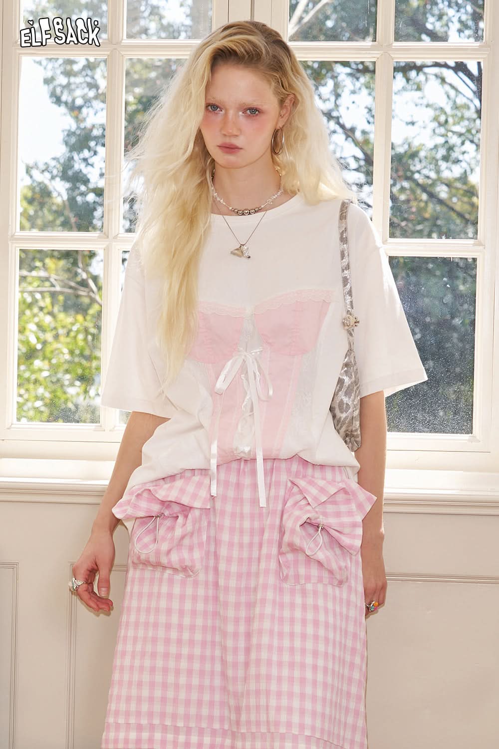 ELFSACK White Lace Patchwork Casual Short Sleeved T-Shirt