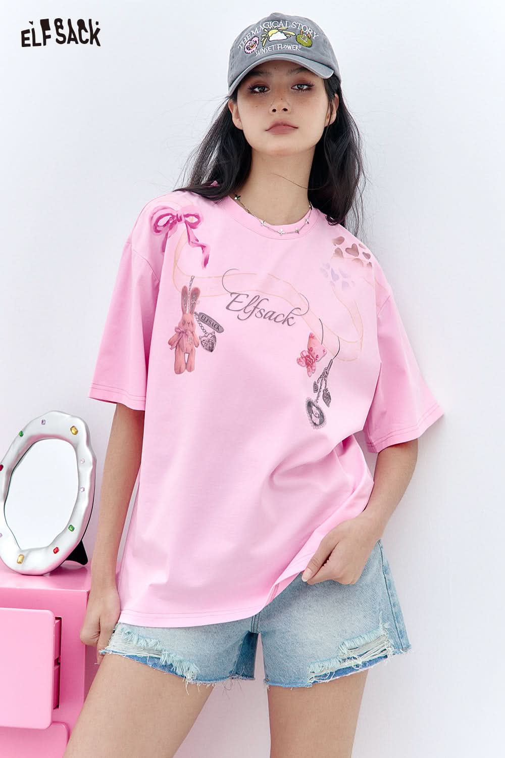 ELFSACK Y2K White Printed Short Sleeved T-Shirt