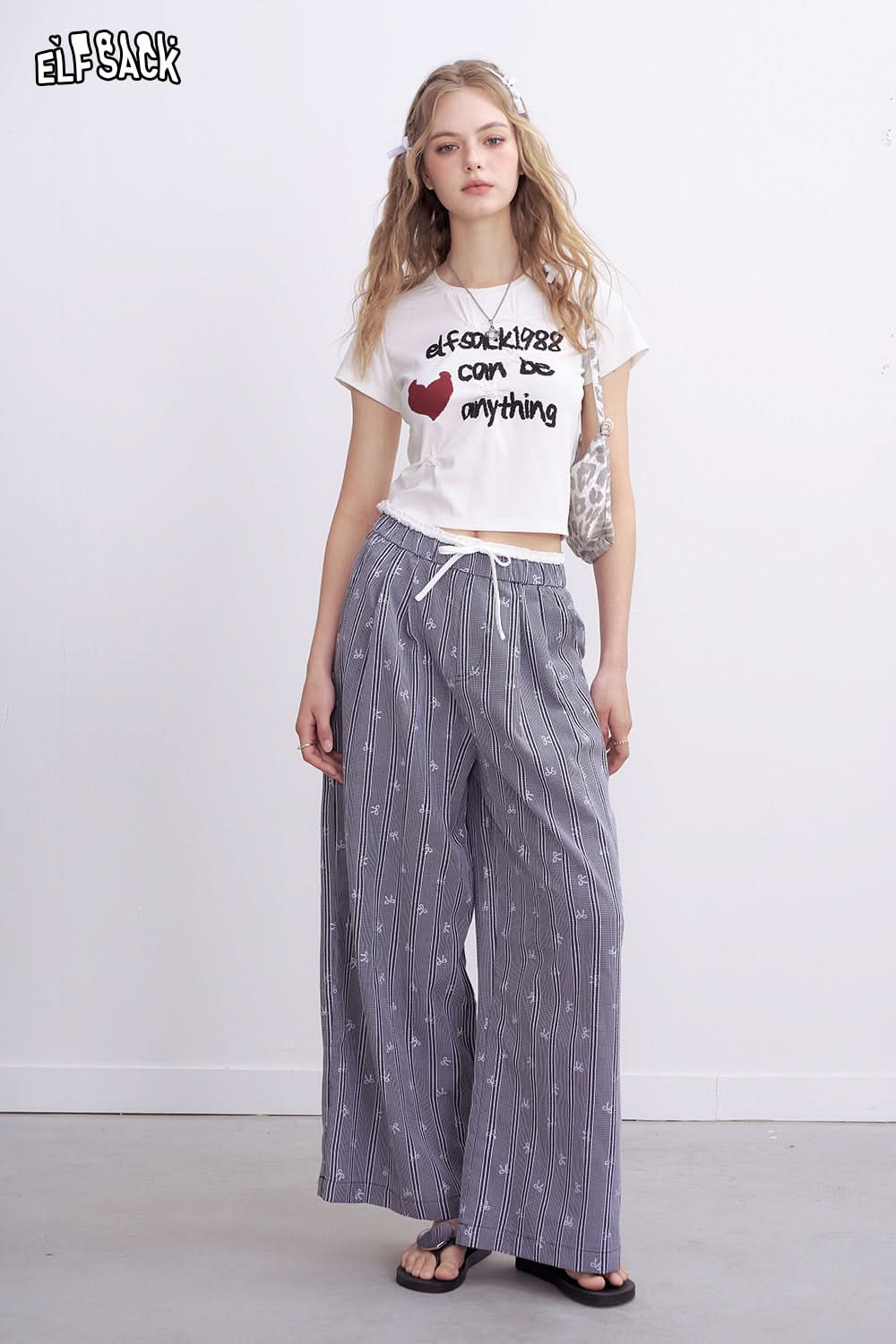 ELFSACK Product White Heart Letter Slim Short Sleeve Women'S T-Shirt