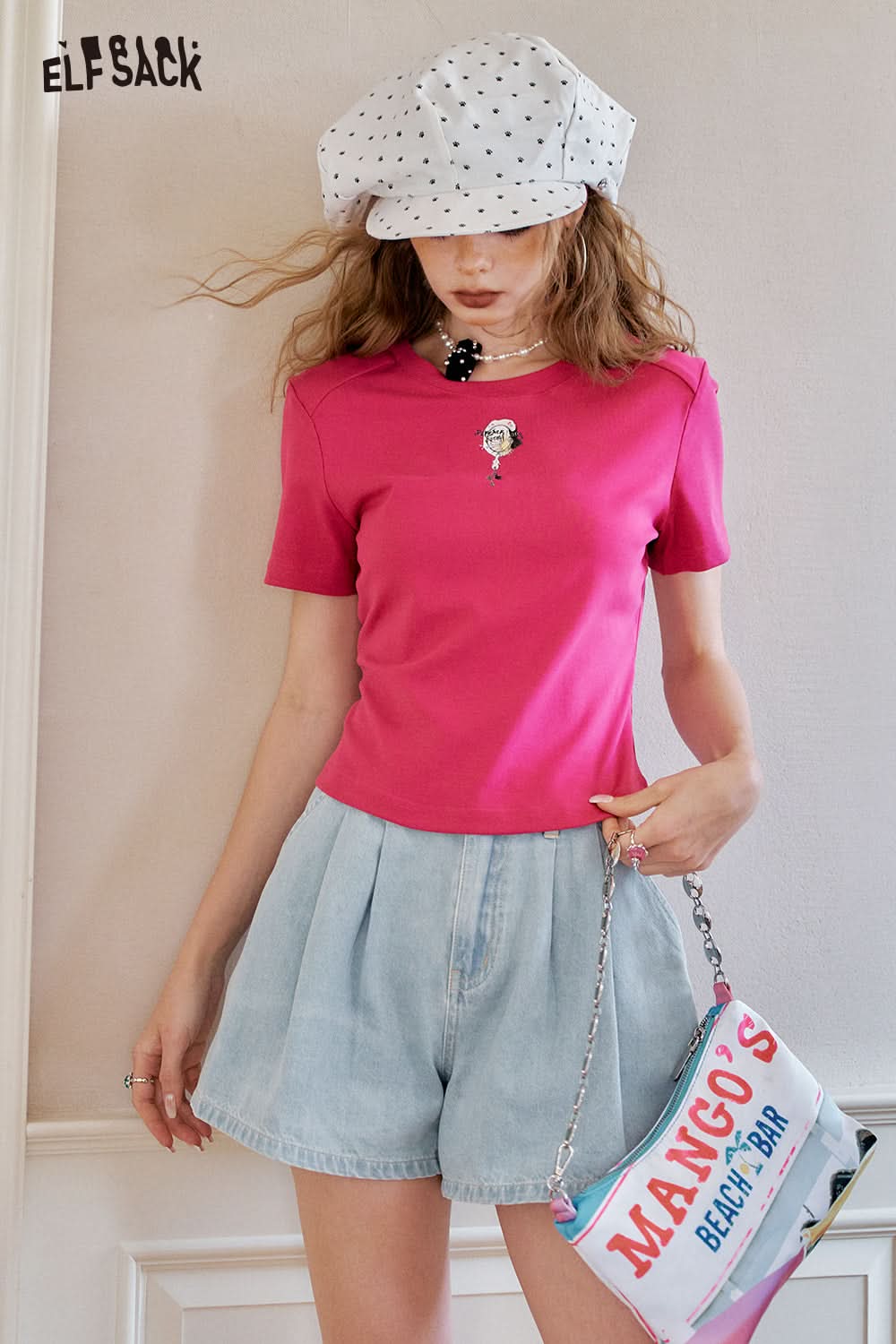 ELFSACK White Printed Casual Short Sleeve T-Shirt