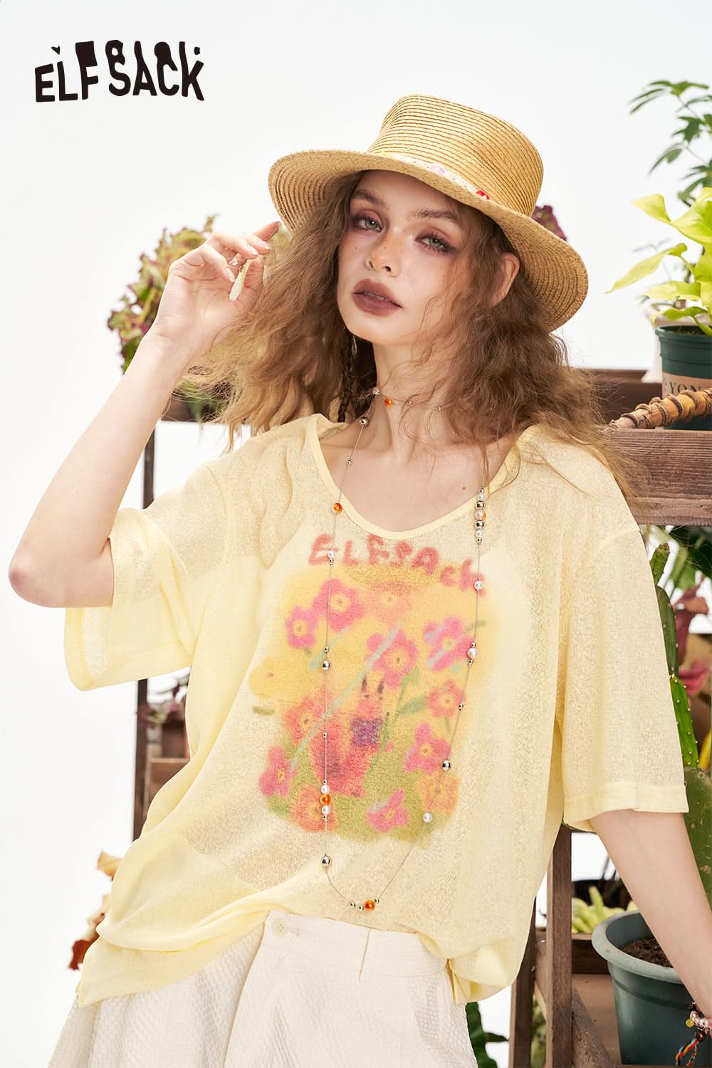 ELFSACK White Printed Casual Short Sleeve T-Shirt