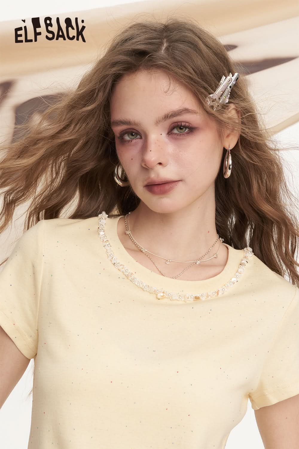 ELFSACK Shell Nail Bead Round Neck Short Sleeve T-Shirt