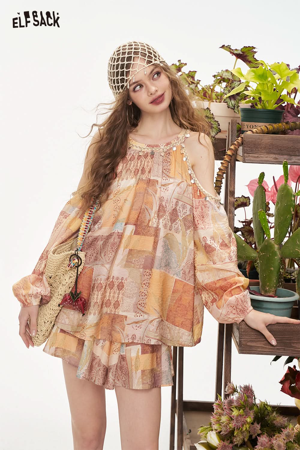 ELFSACK Hanging Neck Printed Chiffon Shirt Half Skirt Chic Two-Piece Set