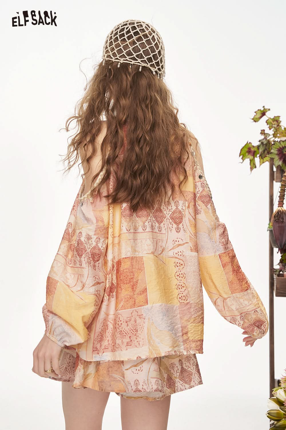 ELFSACK Hanging Neck Printed Chiffon Shirt Half Skirt Chic Two-Piece Set