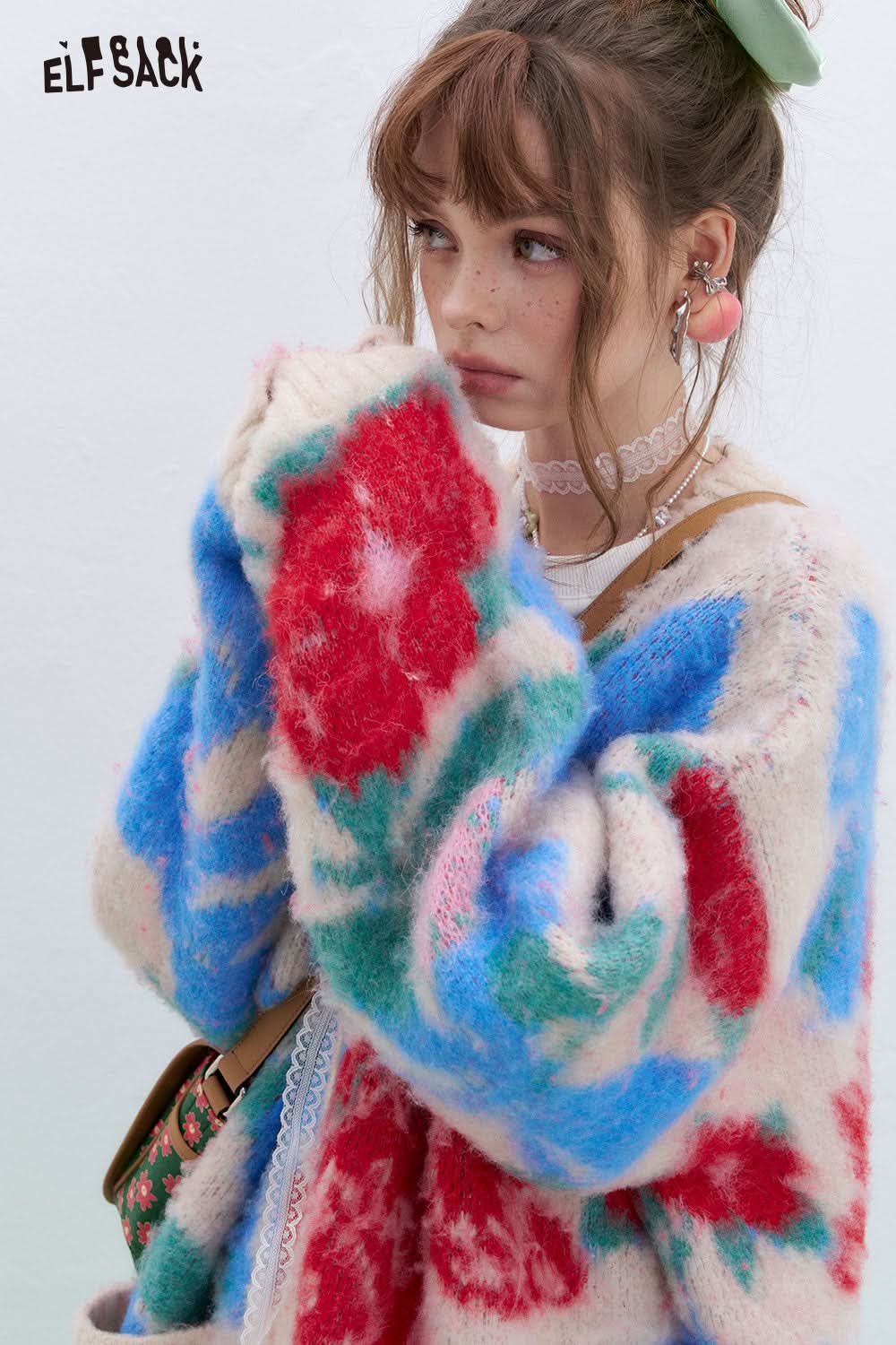 ELFSACK Sweet Goldfish Red Flower Jacquard Sweater Women V-Neck Buttons Wool Cardigan