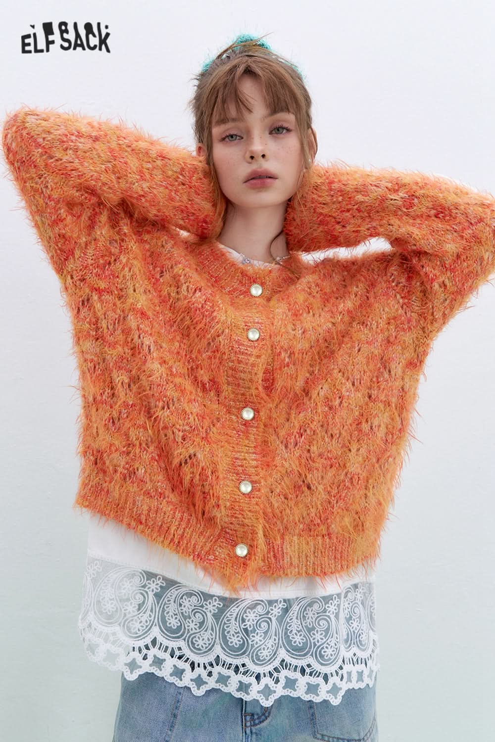ELFSACK Sweet and cute Y2K round neck knitted cardigan Pearl buttons Korean sweater