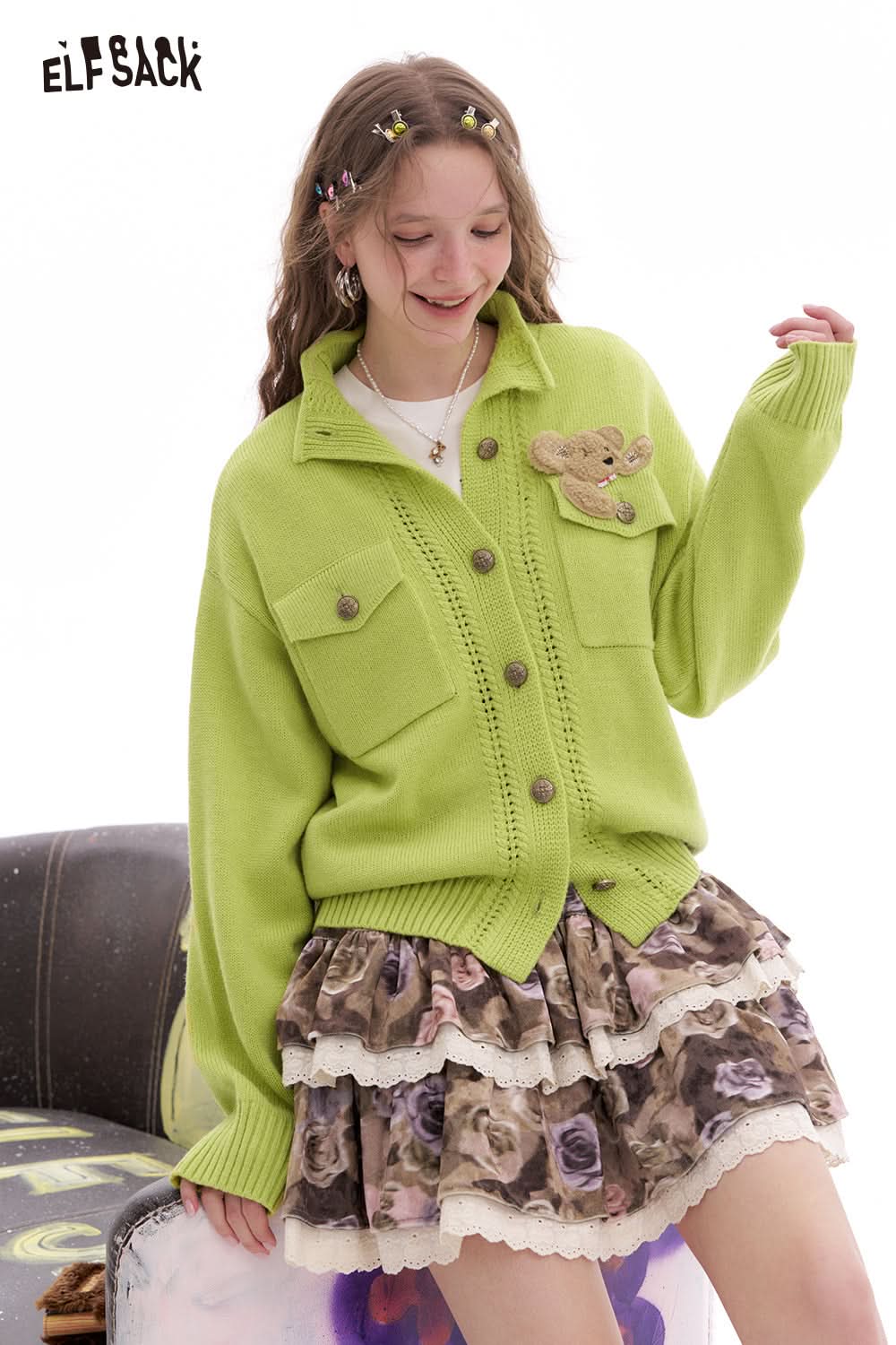 ELFSACK Women's Fashion Front Button Stand Collar Bear Patch Knit Cardigan Sweater Long Sleeve Fitted Hem Chic Outerwear Female Tops