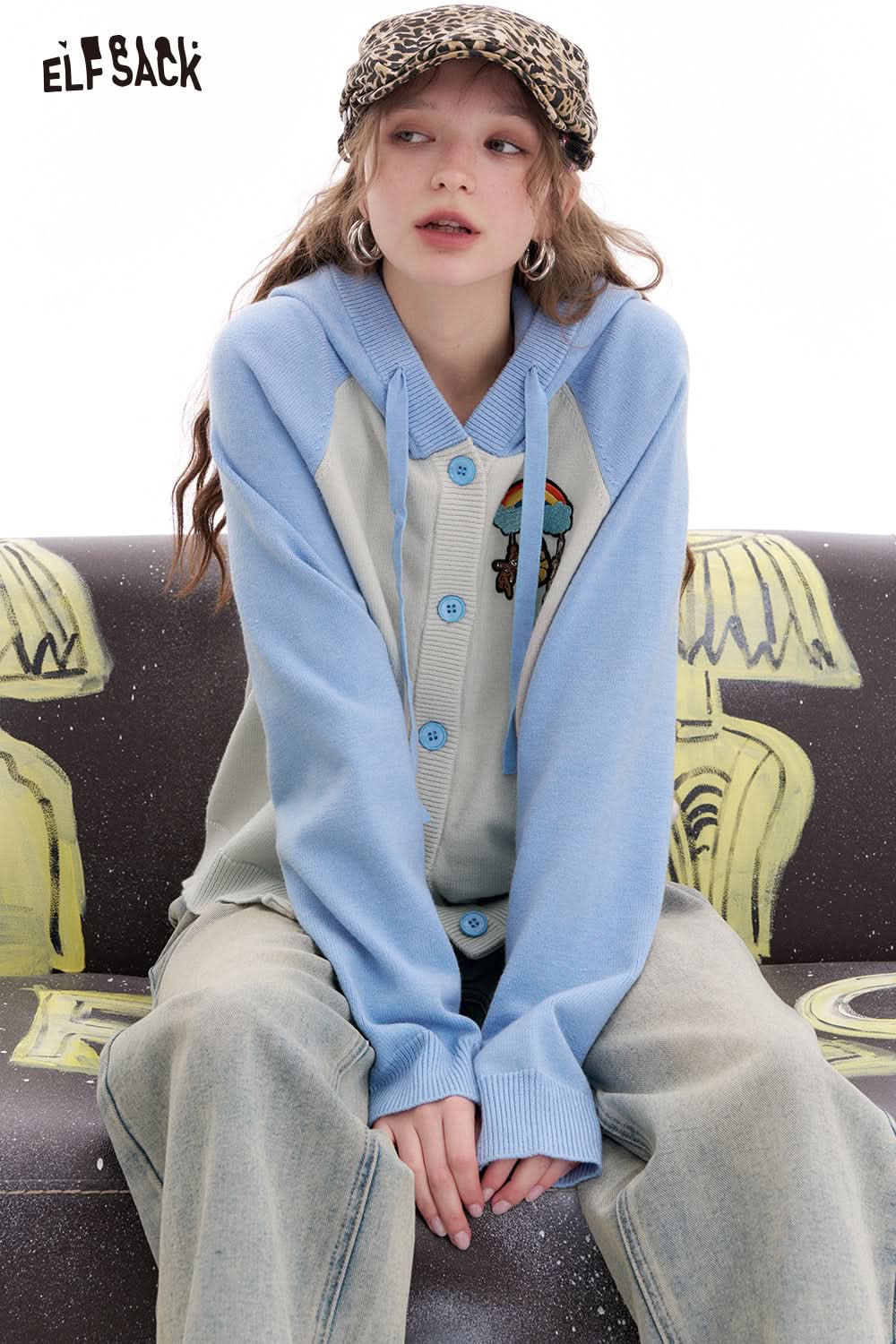 ELFSACK Bear patch contrast color hooded cardigan sweater women preppy style short coat