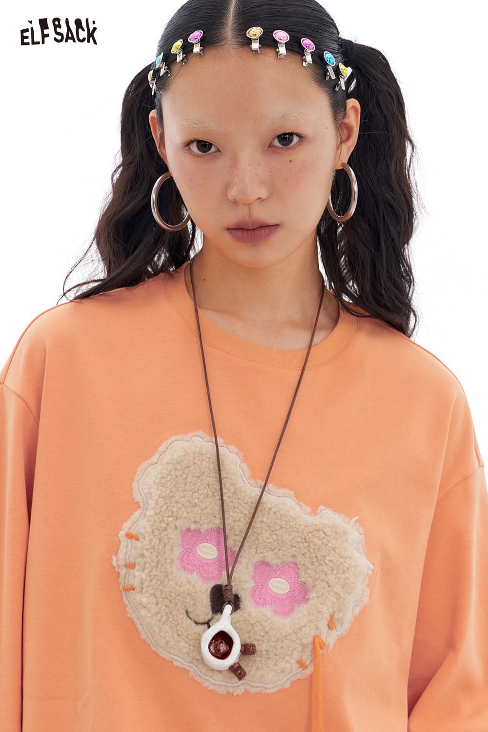 ELFSACK Y2K Cute Bear Long Sleeve O-Neck T-Shirt Women Loose Casual Tops