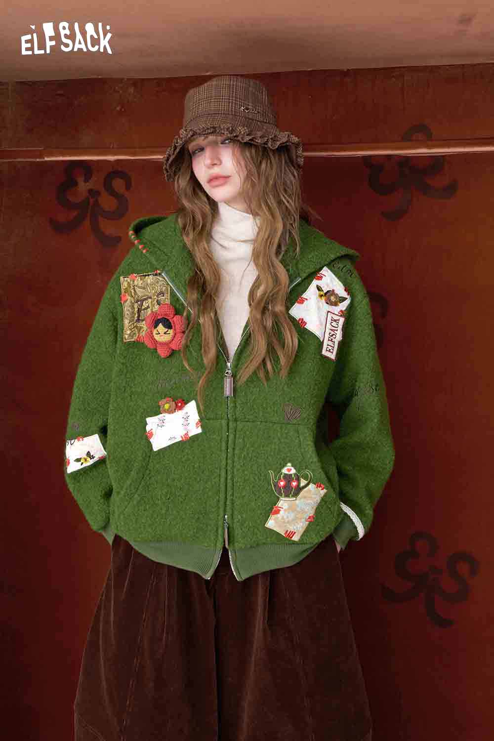 ELFSACK 3D embellished hooded coat for women in green with decorative patches and a stylish design