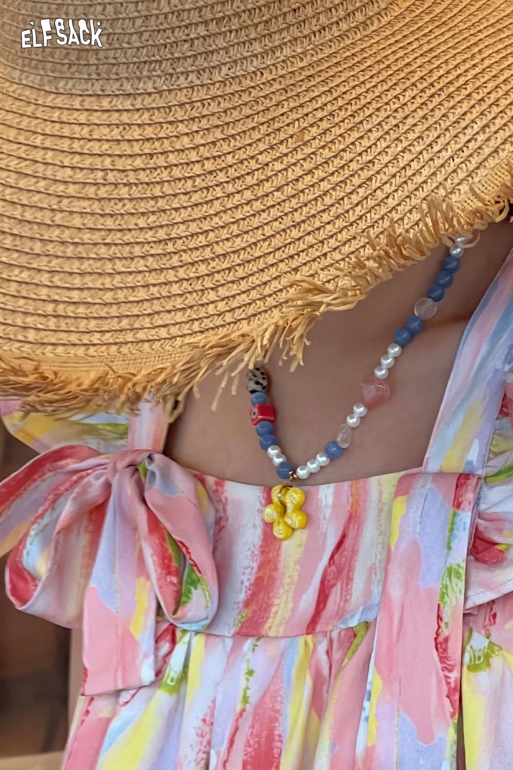 ELFSACK Dopamine Flower Pendant Beaded Necklace