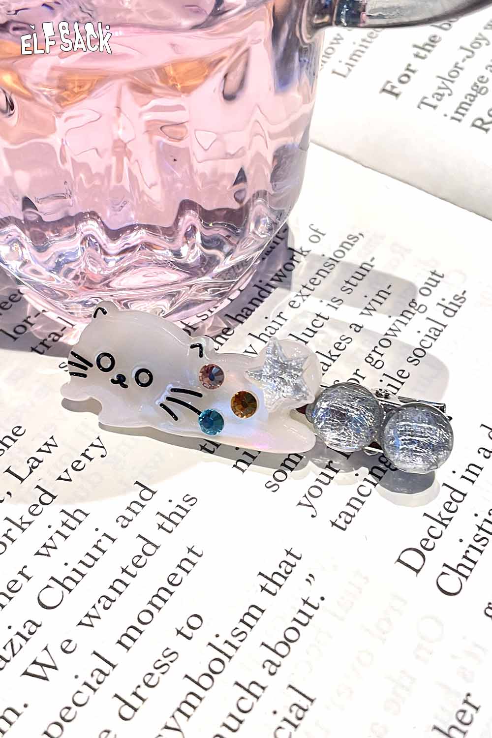 Cute ELFSACK acetate kitten hairpin with colorful accents, perfect for adding charm to any hairstyle