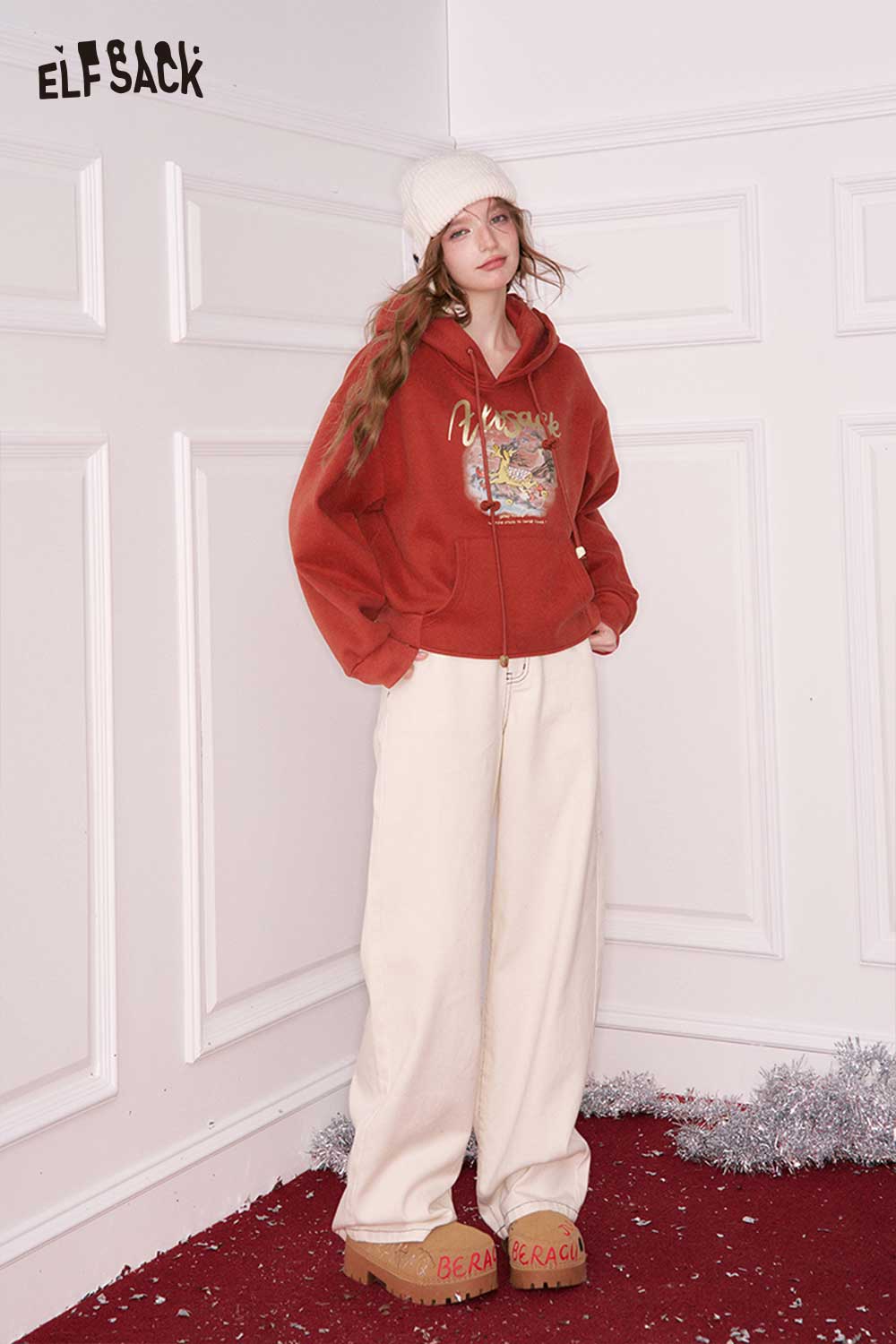 ELFSACK animal cartoon hooded sweatshirt in red with cozy design and playful graphics for casual wear