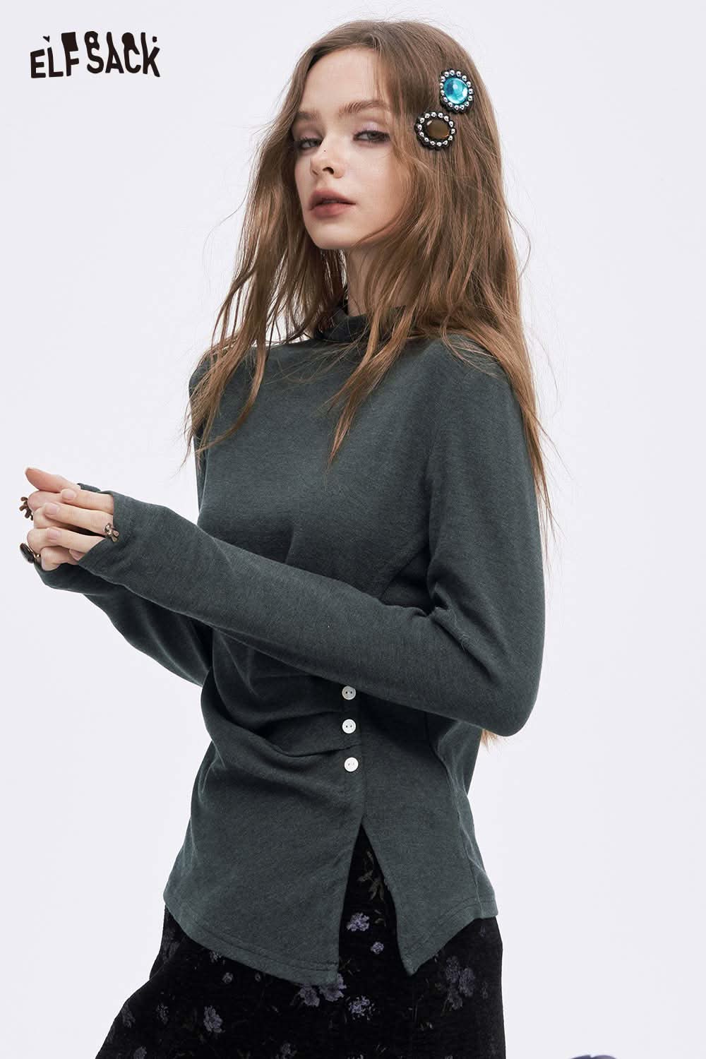 ELFSACK asymmetric hem long sleeve tshirt with button details in a stylish dark green color