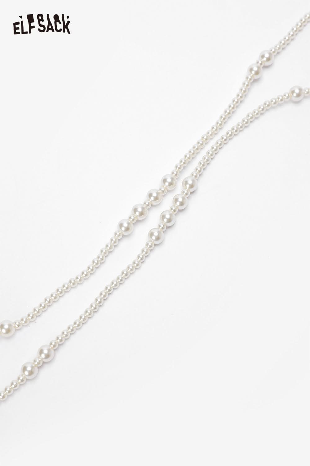 Elegant ELFSACK baroque pearl cluster necklace with a unique design for stylish accessorizing