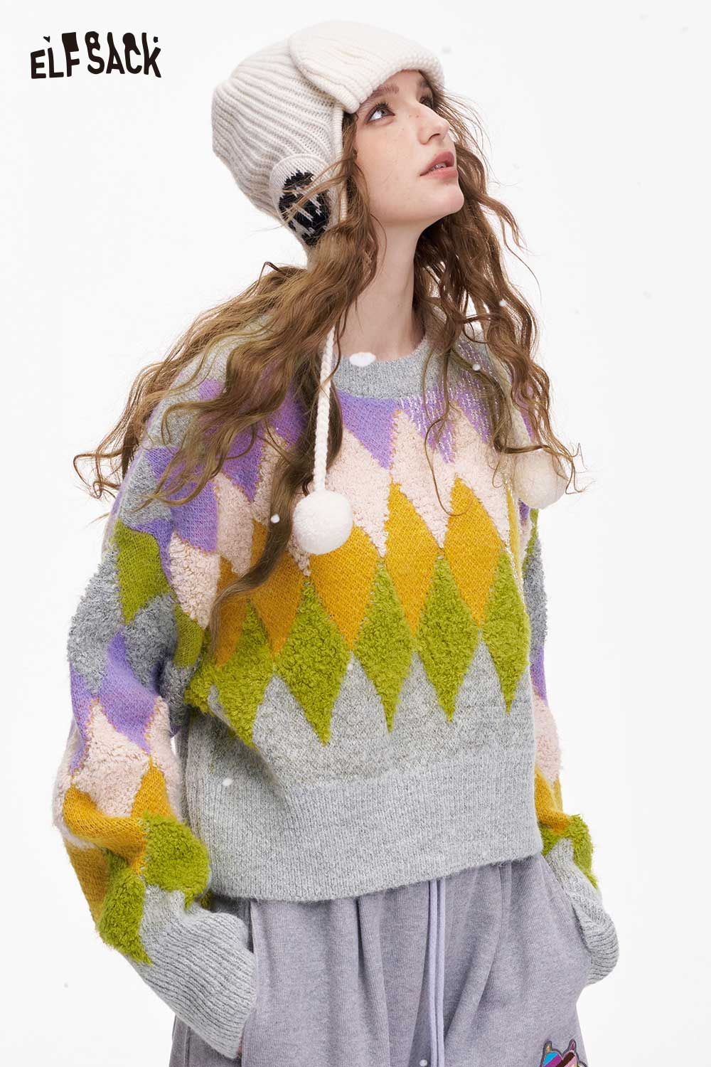 ELFSACK casual diamond pattern cropped sweater in gray with vibrant colored accents for a trendy look
