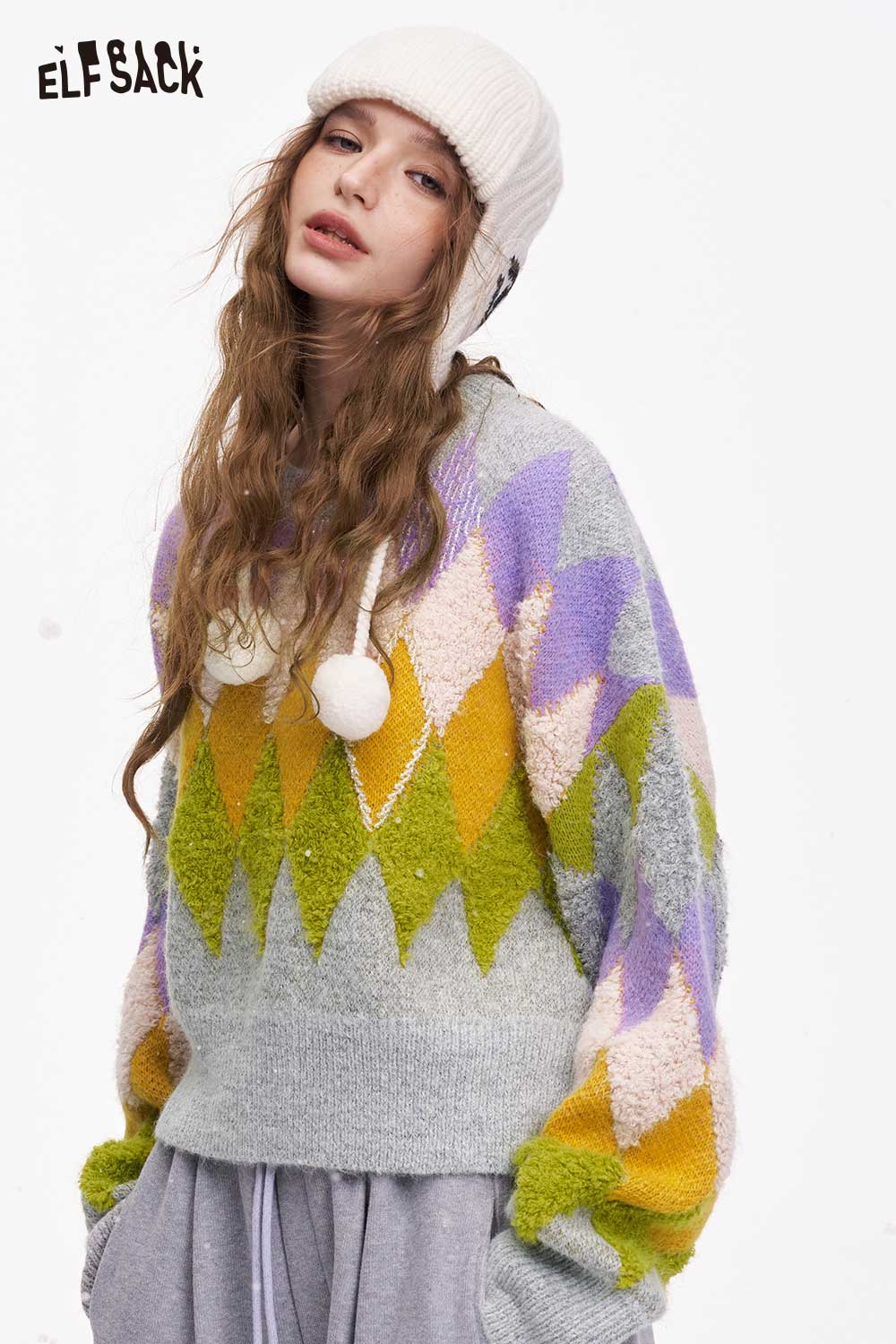 ELFSACK casual diamond pattern cropped sweater in pastel colors with cozy texture and a trendy design