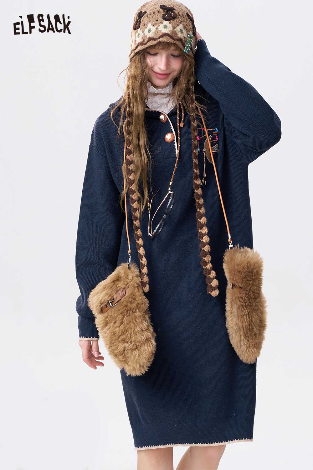 ELFSACK casual embroidered hooded long dress in navy with playful styling and accessories