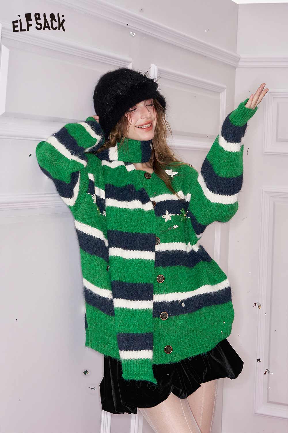 ELFSACK casual striped knit cardigan for women in green and white with buttons and a cozy design