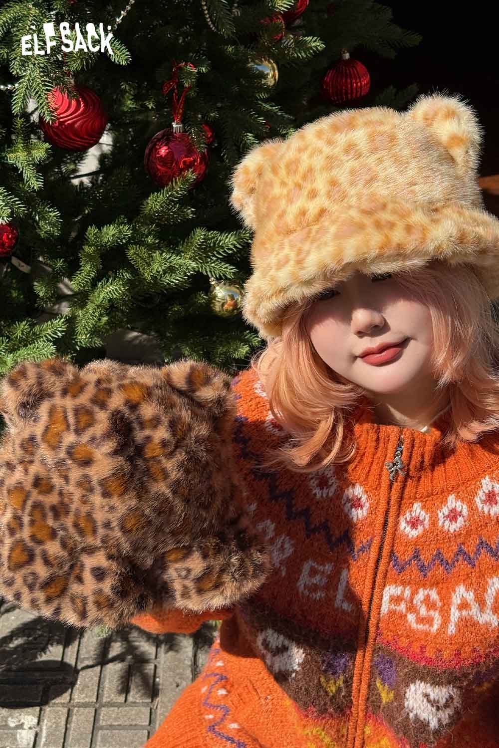 Cat ear leopard plush hat by ELFSACK, featuring soft fur and cute ears for a trendy look