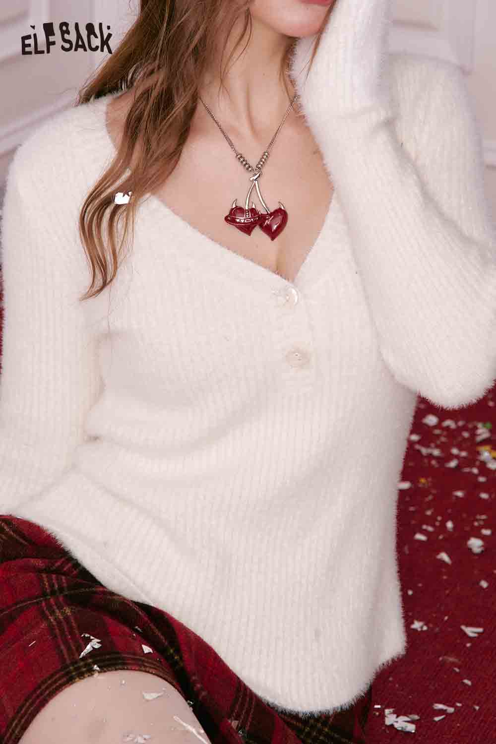 ELFSACK cozy white sweater paired with cherry pendant heart necklace for a stylish look