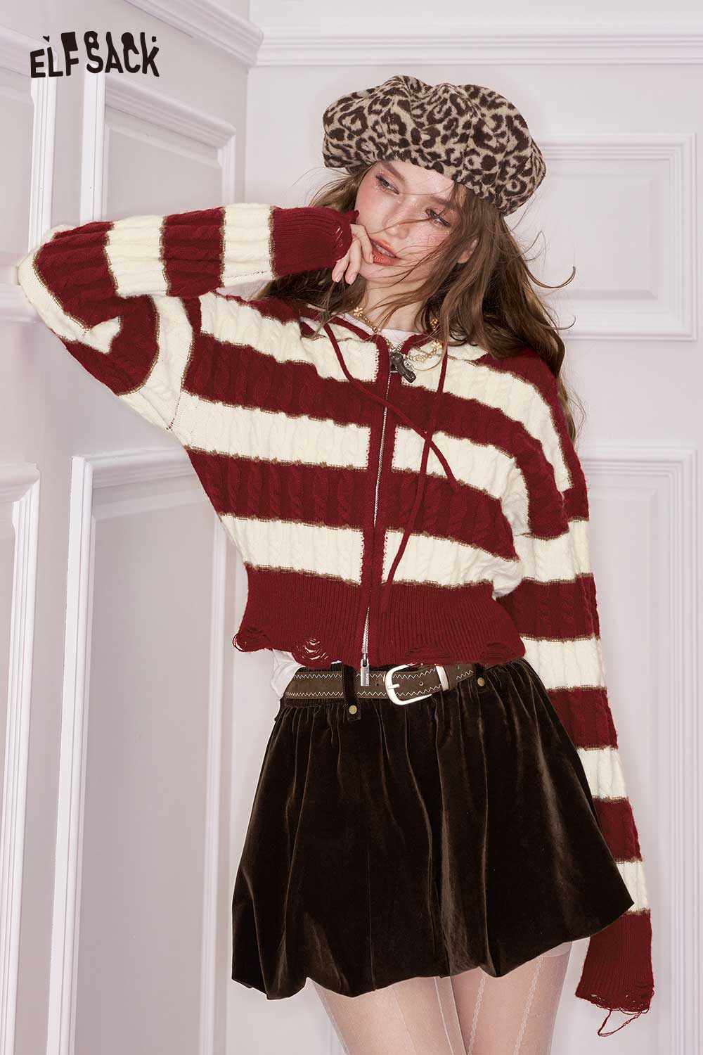 ELFSACK color block stripe cropped cardigan in burgundy and cream, perfect for stylish layering.