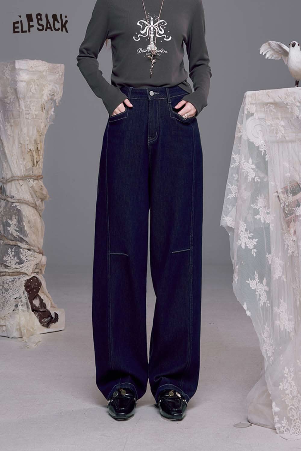 ELFSACK contrast stripe dark wash jeans with a relaxed fit and stylish high-waisted design