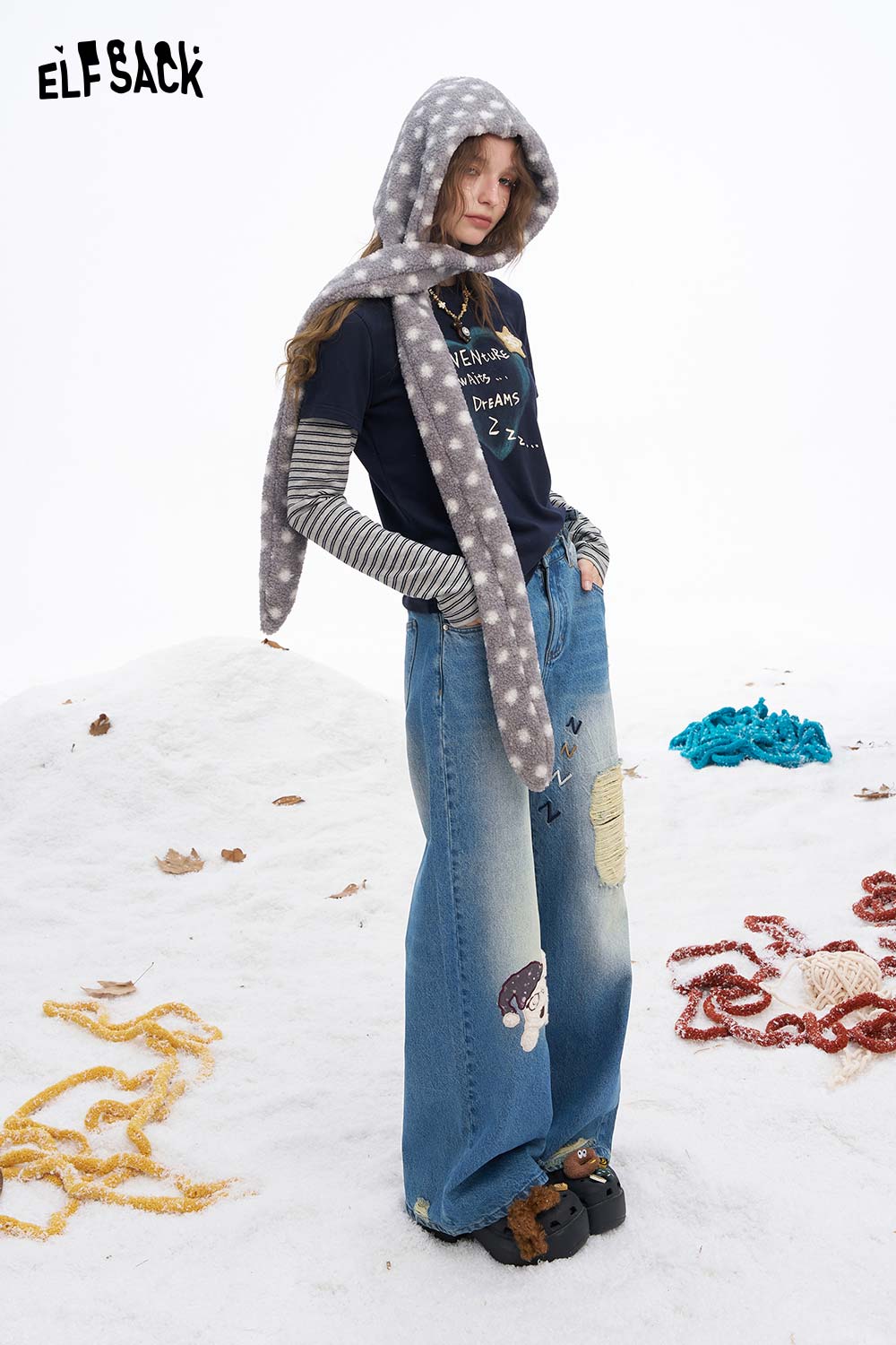 ELFSACK dog graphic distressed jeans with unique patches for a stylish casual look