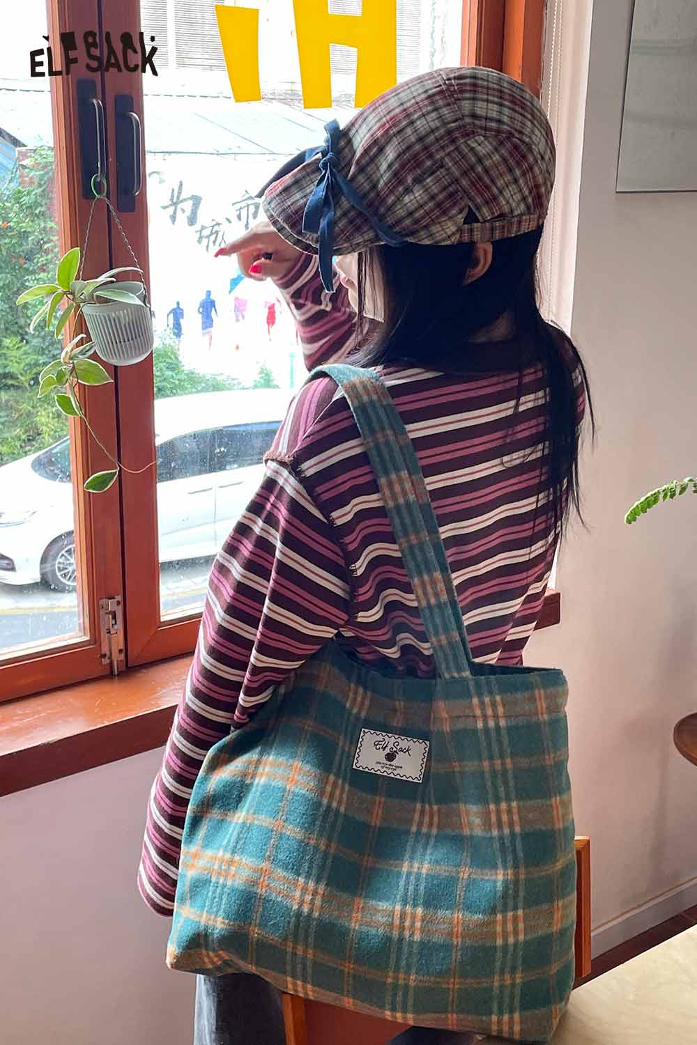 ELFSACK checkerboard weave tote bag in blue and orange, perfect for casual outings and daily use