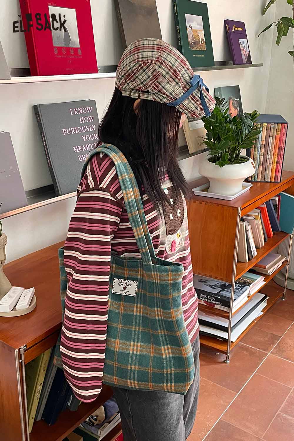 ELFSACK Checkerboard Weave Tote Bag with Comfortable Straps and Stylish Design for Everyday Use