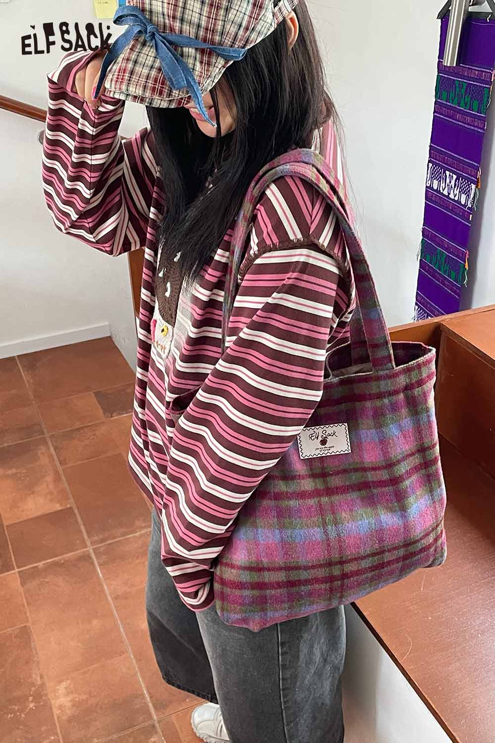 ELFSACK checkerboard weave tote bag featuring a colorful plaid design, perfect for everyday use