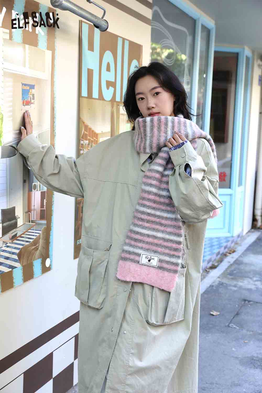 ELFSACK Christmas striped scarf for women in pink and white stripes, perfect for winter fashion