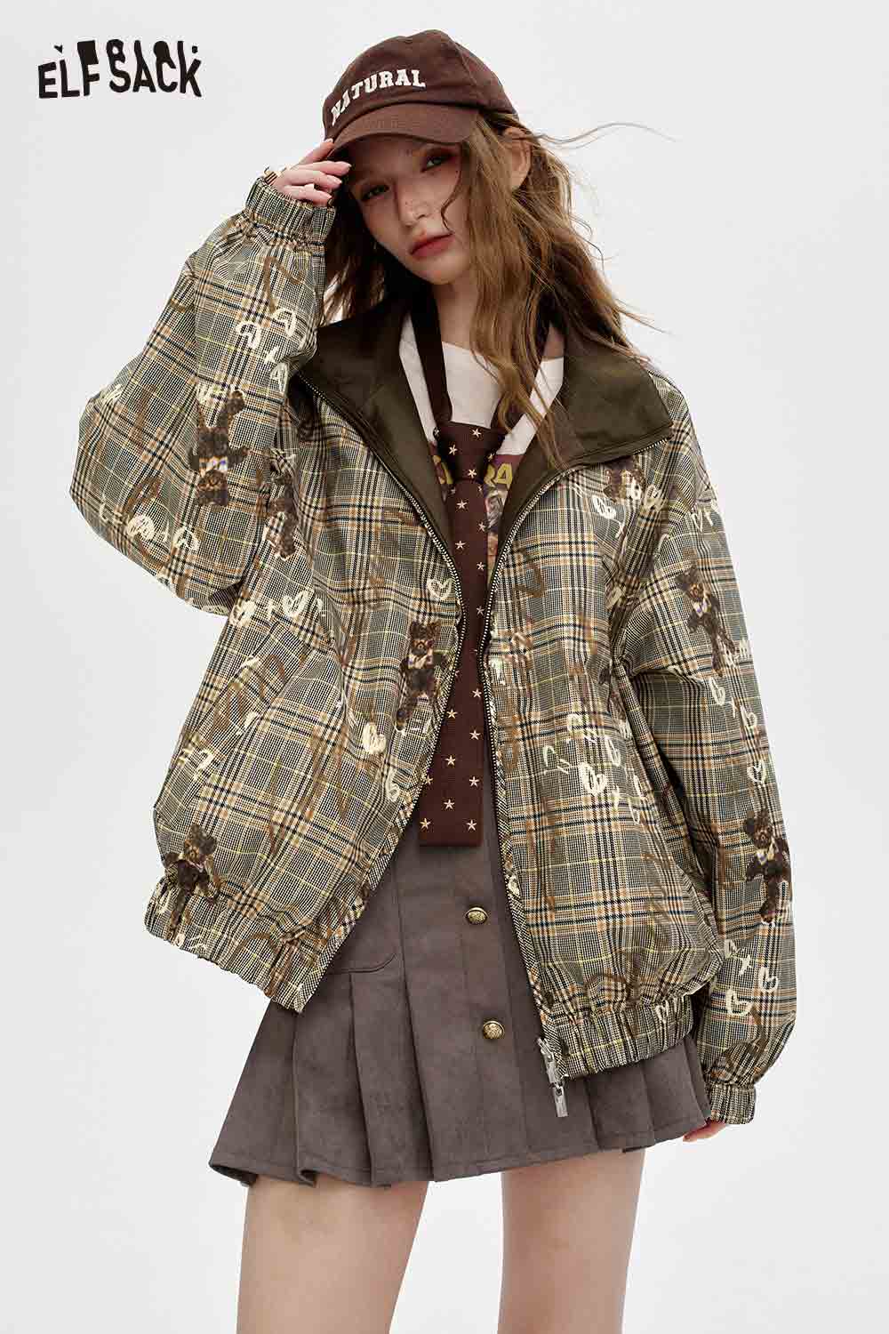 ELFSACK breathable checkered graphic jacket for women with a stylish oversized fit