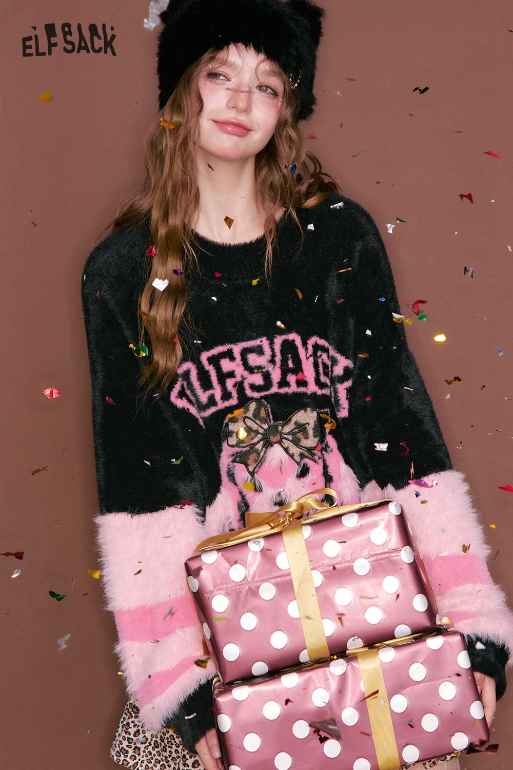 Color block animal graphic sweater by ELFSACK with playful design and soft texture, perfect for festive occasions